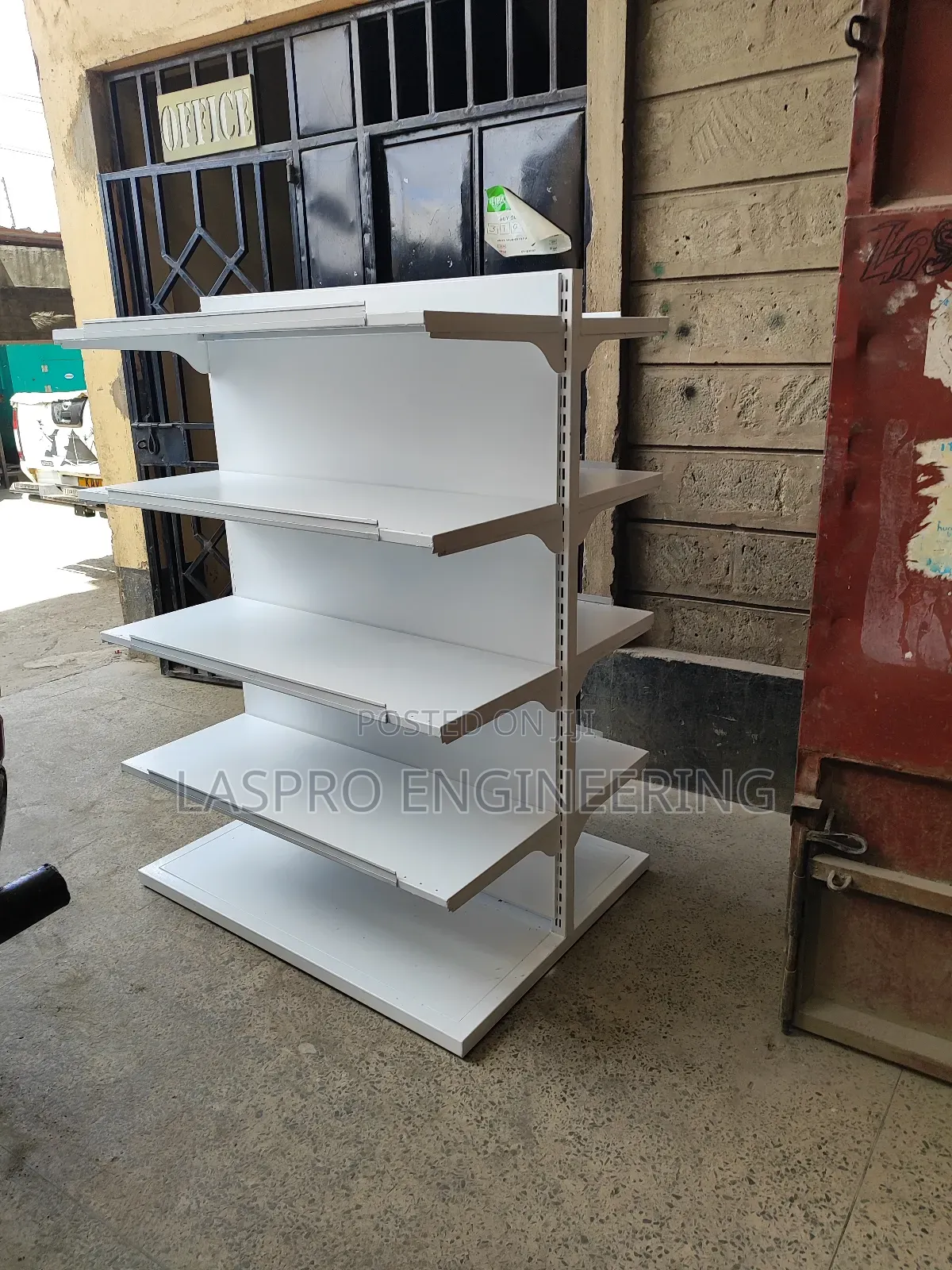 Supermarket Shelves With 5 Tiers