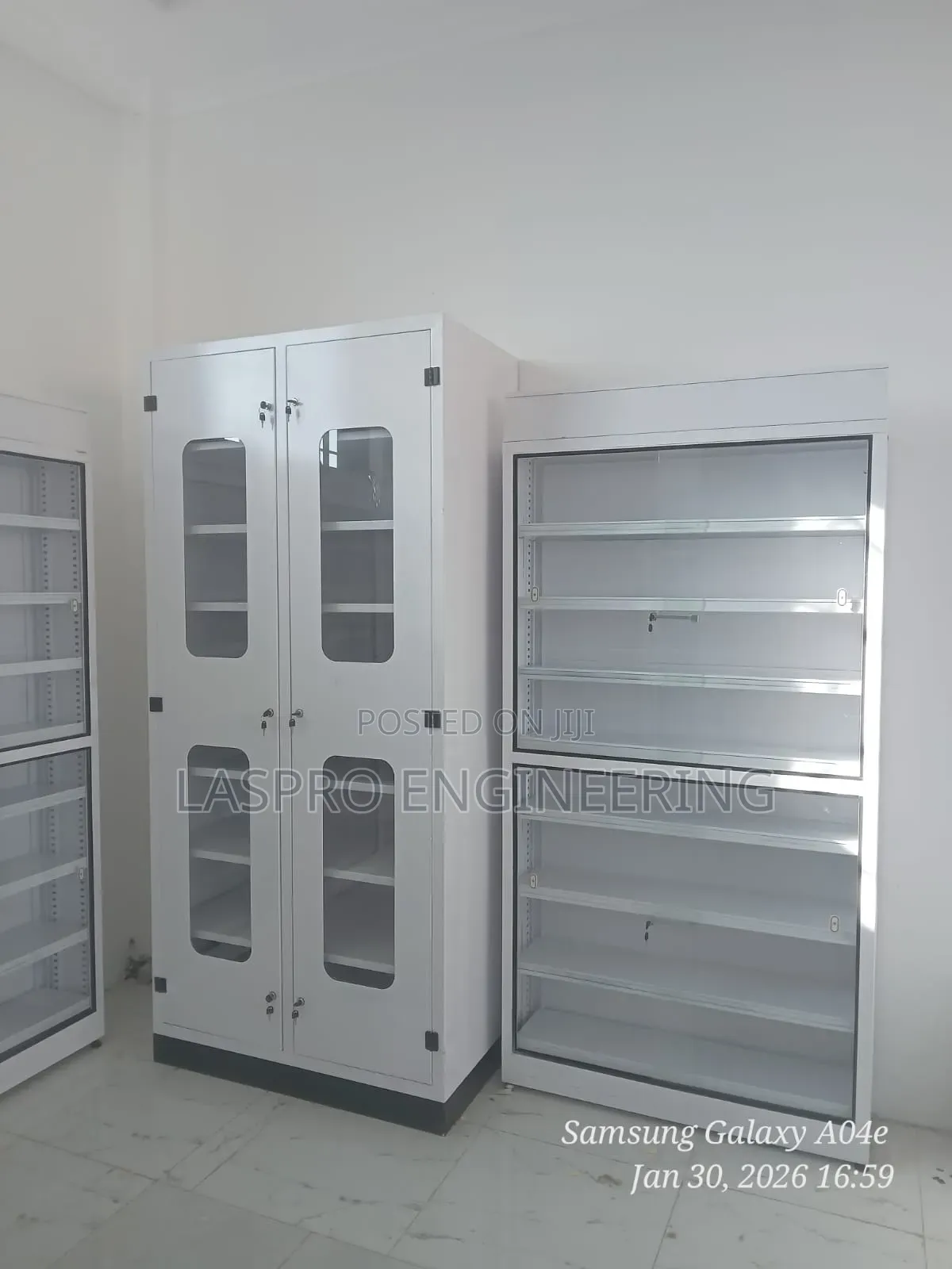 Phamacy/ Cosmetics Lockable Shelves