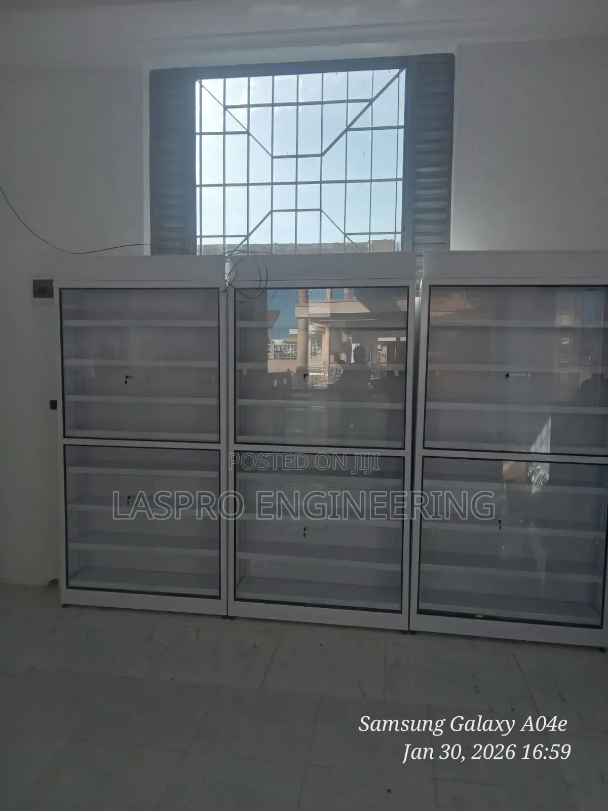 Phamacy/ Cosmetics Lockable Shelves