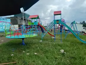 Kindergarten Play Swings Set