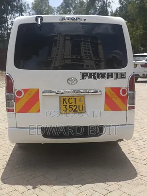 Toyota HiAce 2012 White