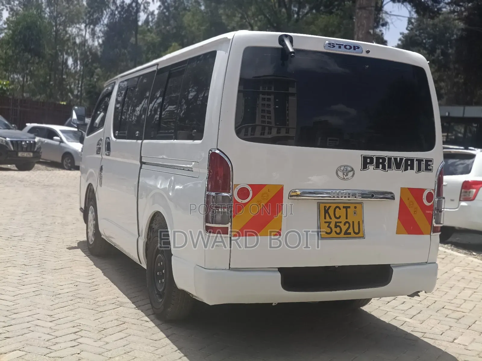 Toyota HiAce 2012 White