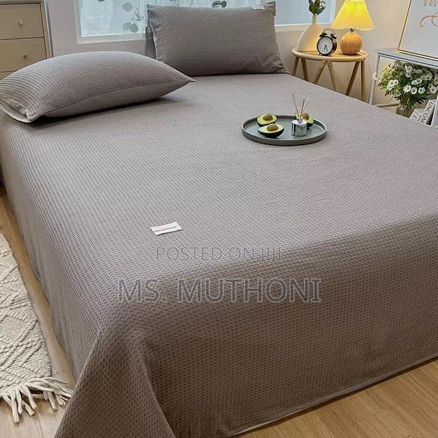 Waffle Bed Coverlet Set With 2 Pillow Cases– - thumbnail 3