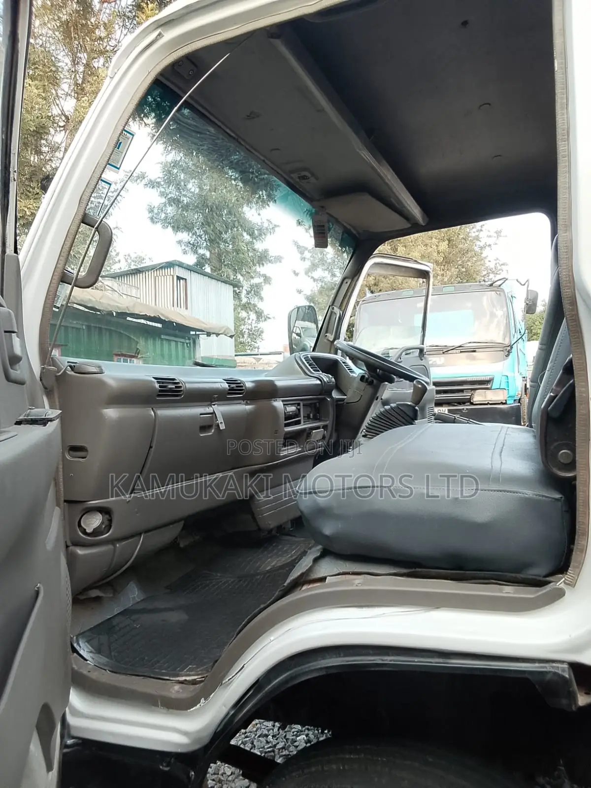 Isuzu I-Series 2007 White
