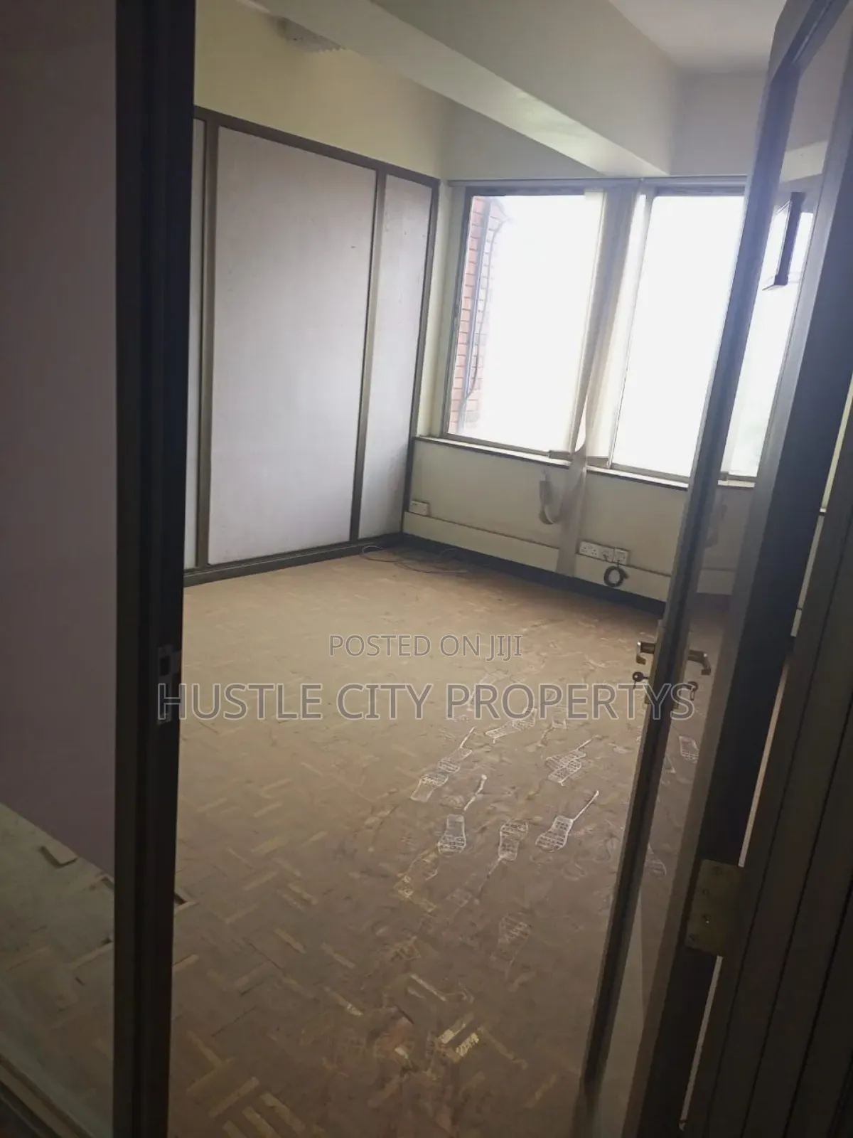 Office to Let Hill Park
