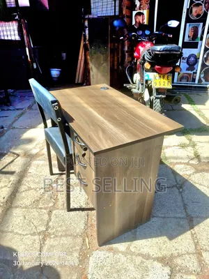 Classic Office Desk and Caterina Seat
