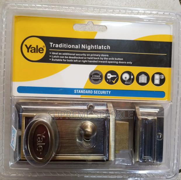 Yale Traditional Nightlatch Door Lock - main view