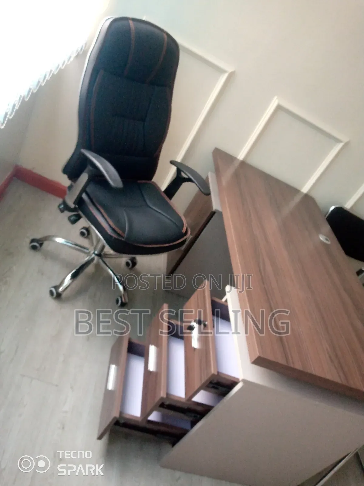 Classic Director Office Desk and Leathered Chair