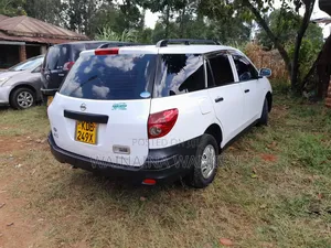 Nissan Advan 2016 White
