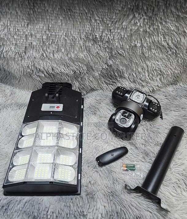 4g Floodlight Camera Outdoor Solar Powered CCTV for Gate and Compound - main view