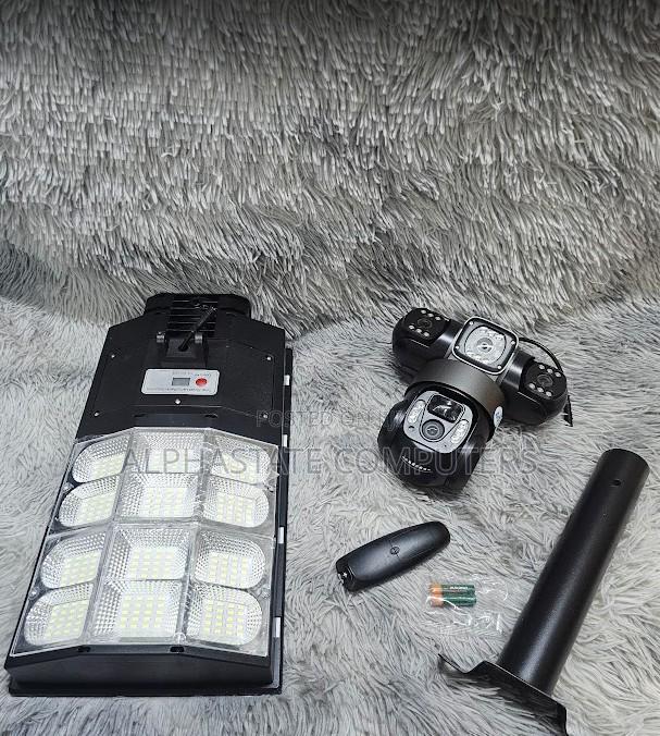 4g Floodlight Camera All in One Solar Security Light With Camera - main view