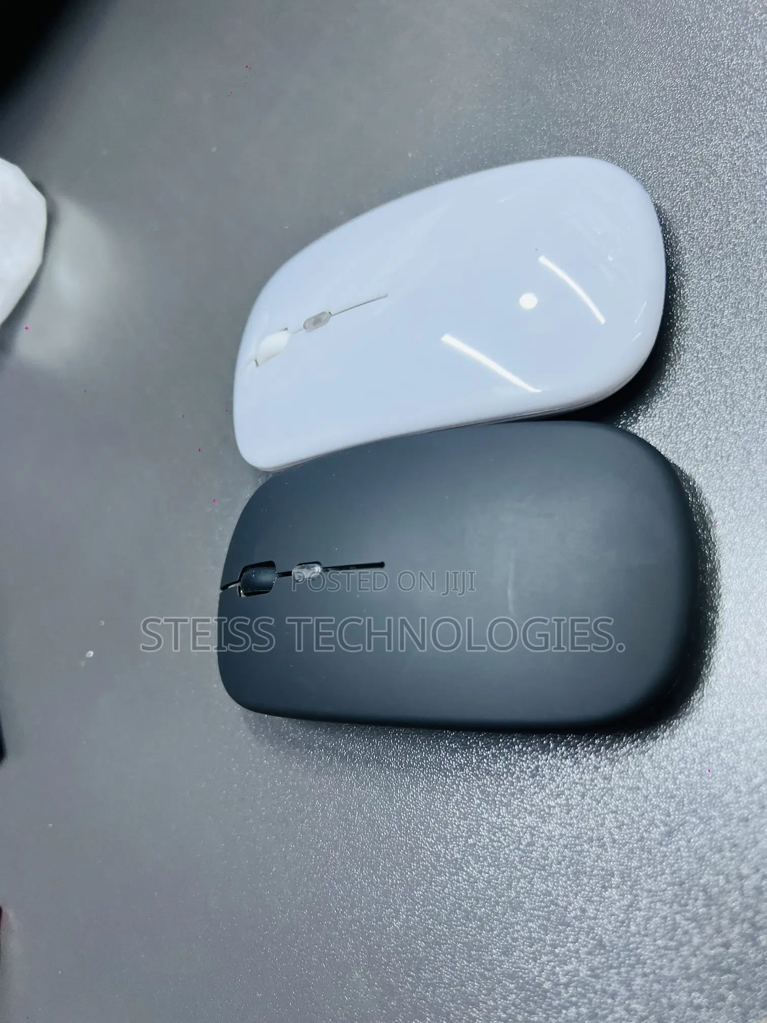 White Rechargeable Mouse