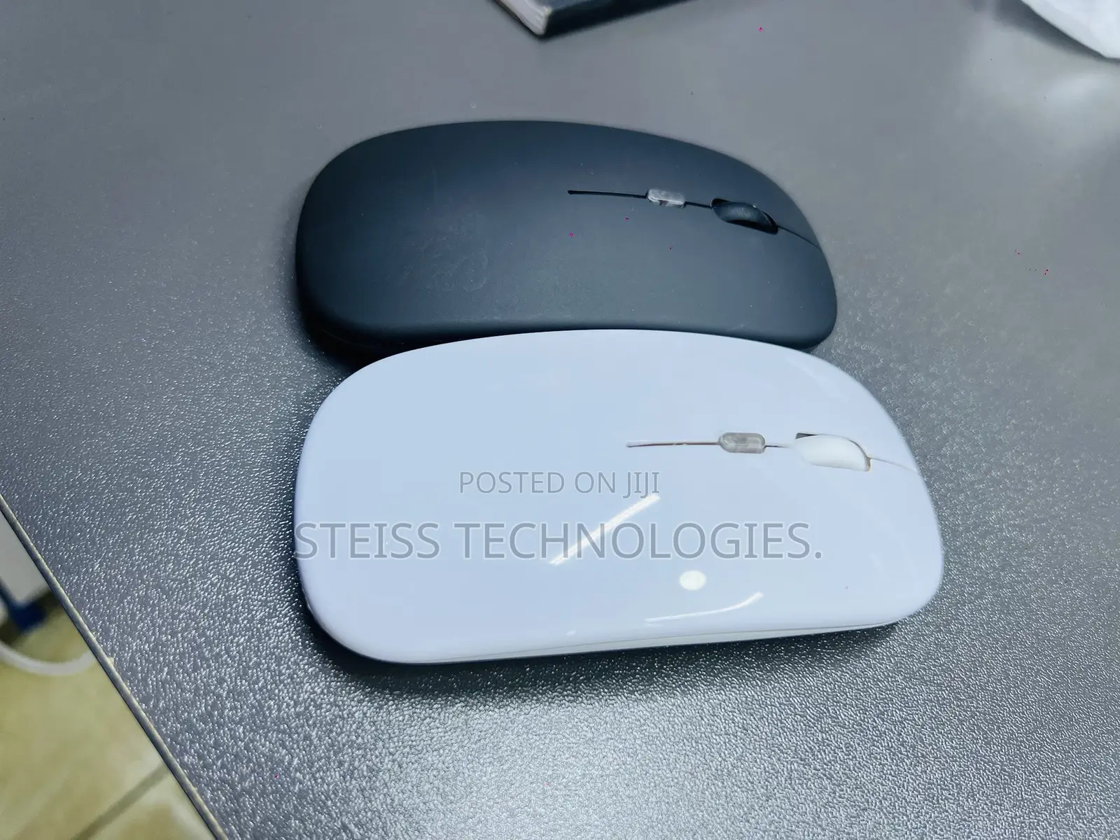 White Rechargeable Mouse
