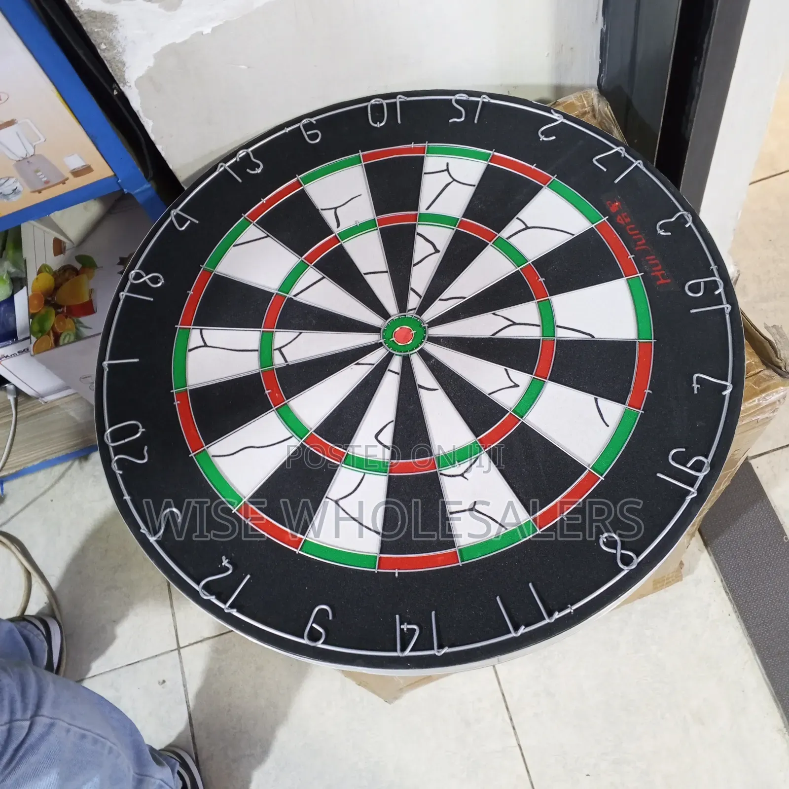 18-Inch Magnet Dartboard (Model Hj-D007)√