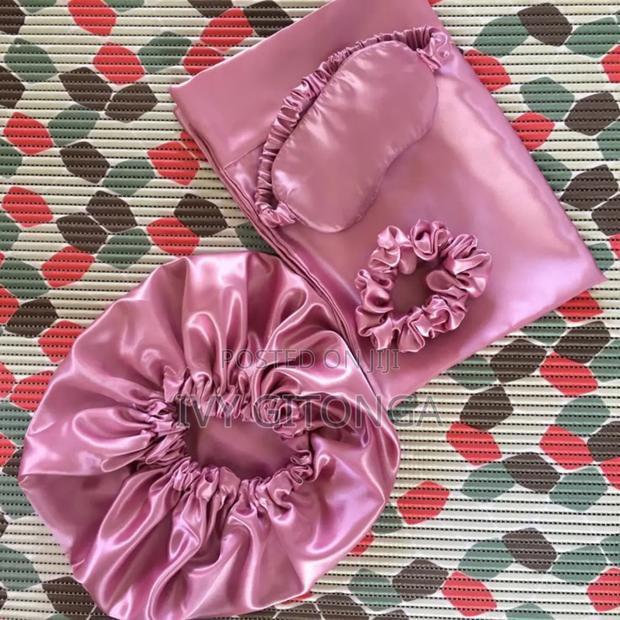 Premium Satin Hair Bonnet Set – Bonnet, Sleep Mask Scrunchie - thumbnail 3