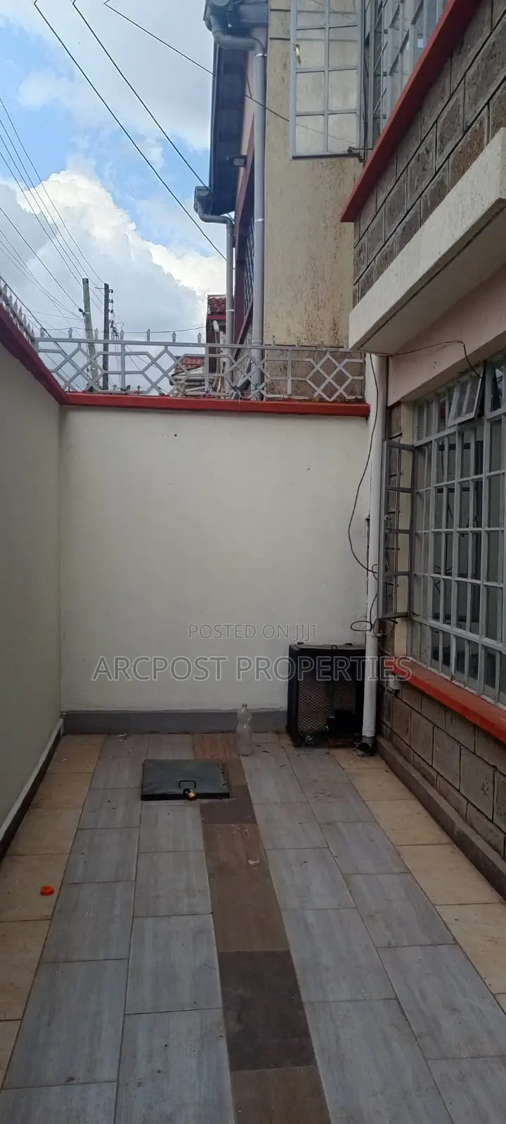 4bdrm Maisonette in Greenfields for sale