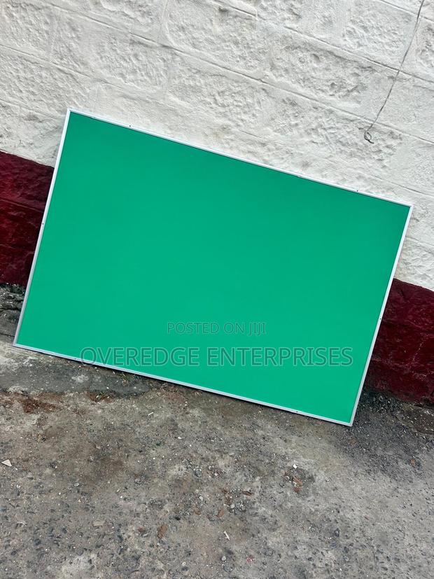6*4 Feet!!Local Pin Board##Noticeboard. - main view