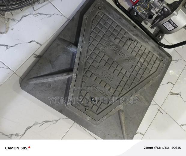 Rasintuff Triangular Manhole Cover - thumbnail 3