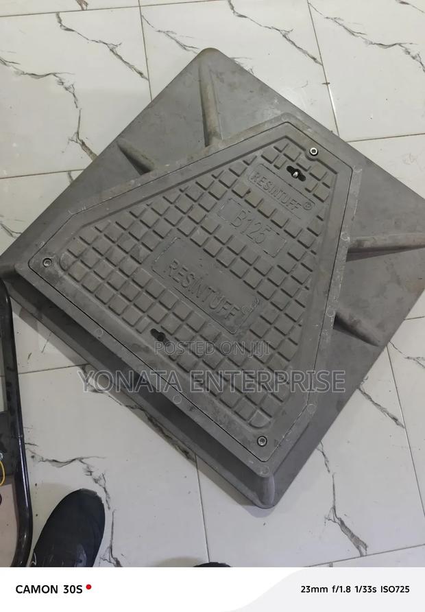 Rasintuff Triangular Manhole Cover - thumbnail 4