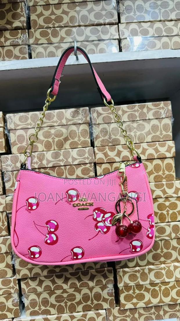 Quality Teri Coach Shoulder Bag(Fully Boxed) - thumbnail 9