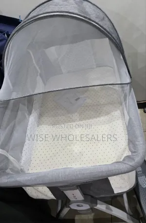 Portable Baby Bassinet or Co Sleeper