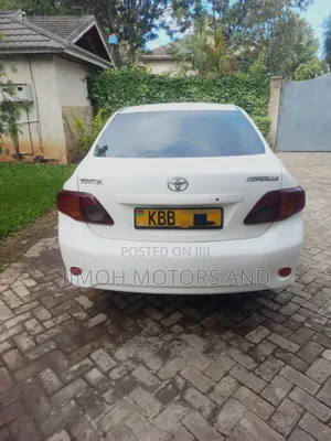 Toyota Corolla 2002 White