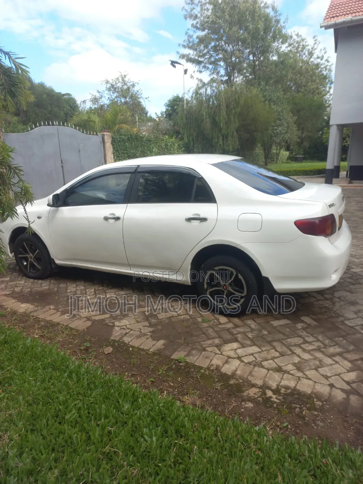 Toyota Corolla 2002 White