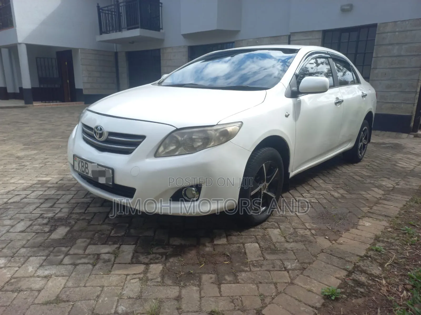 Toyota Corolla 2002 White