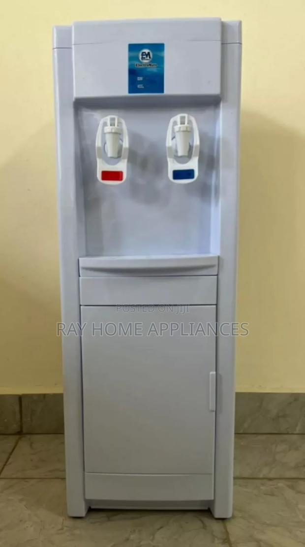 Electromate Hot and Cold Dispenser in Black and White