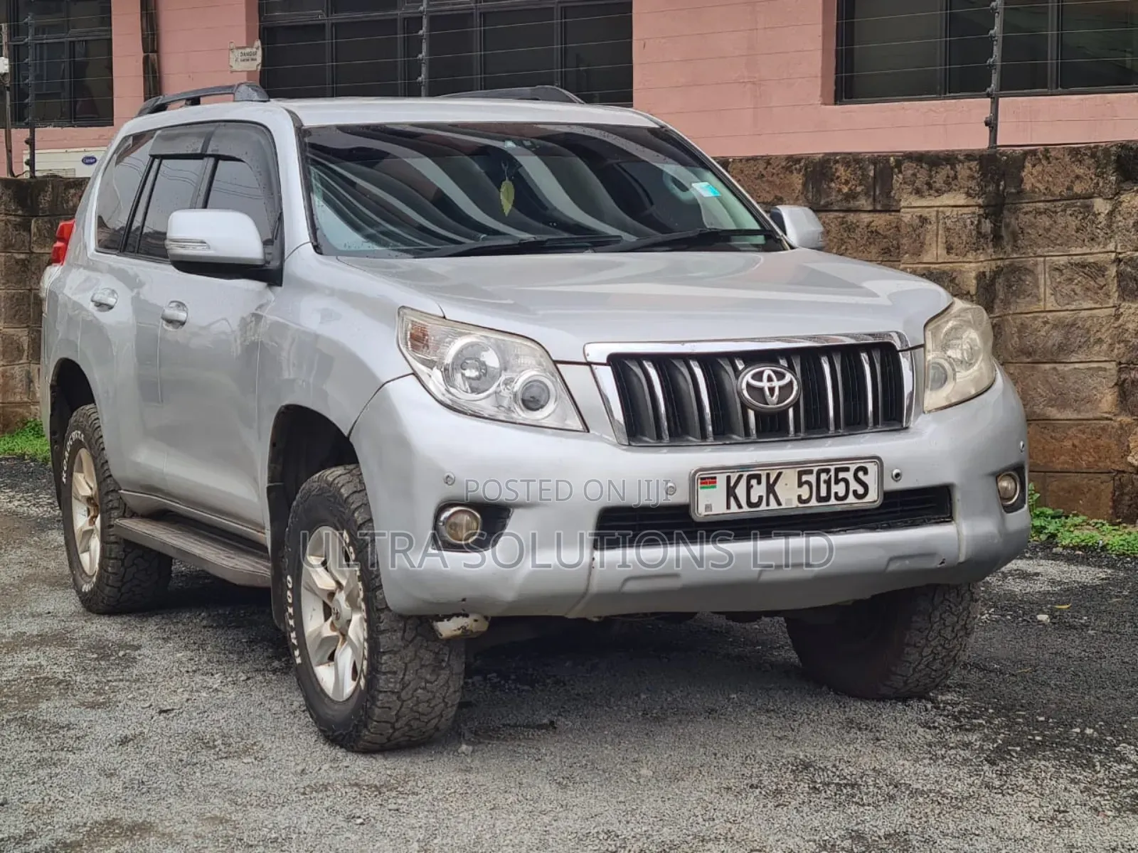 Toyota Land Cruiser Prado 2010 Silver
