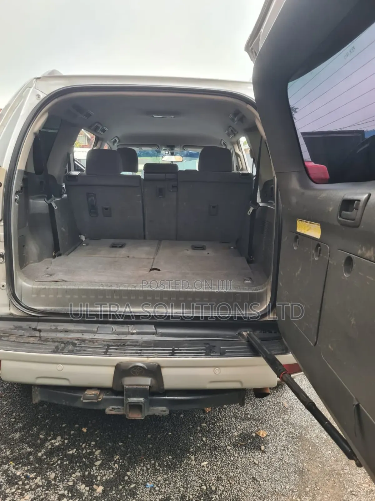 Toyota Land Cruiser Prado 2010 Silver