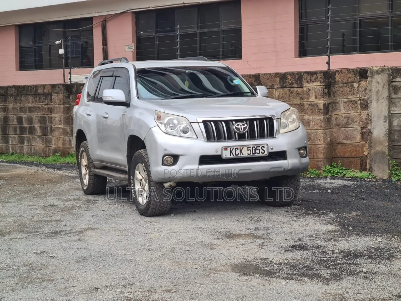 Toyota Land Cruiser Prado 2010 Silver