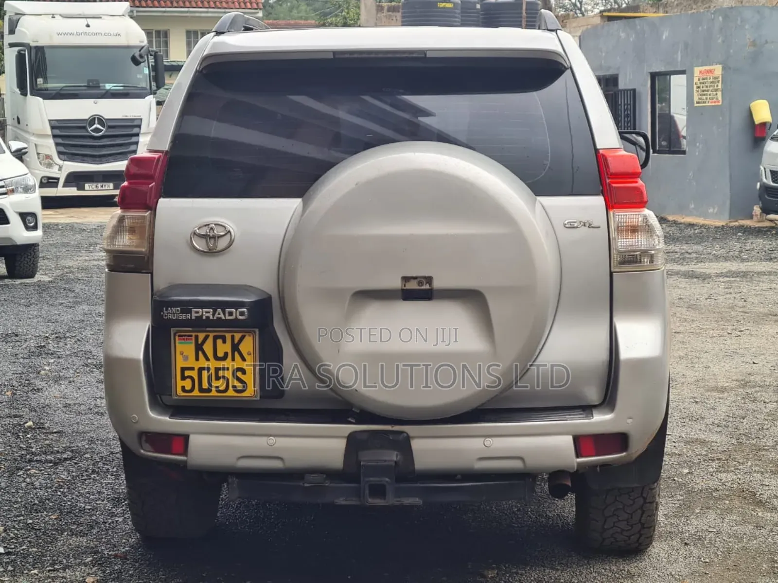 Toyota Land Cruiser Prado 2010 Silver