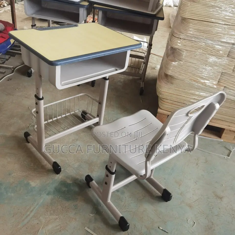 Heigh Adjustable Kids Study Desk And Chair Set