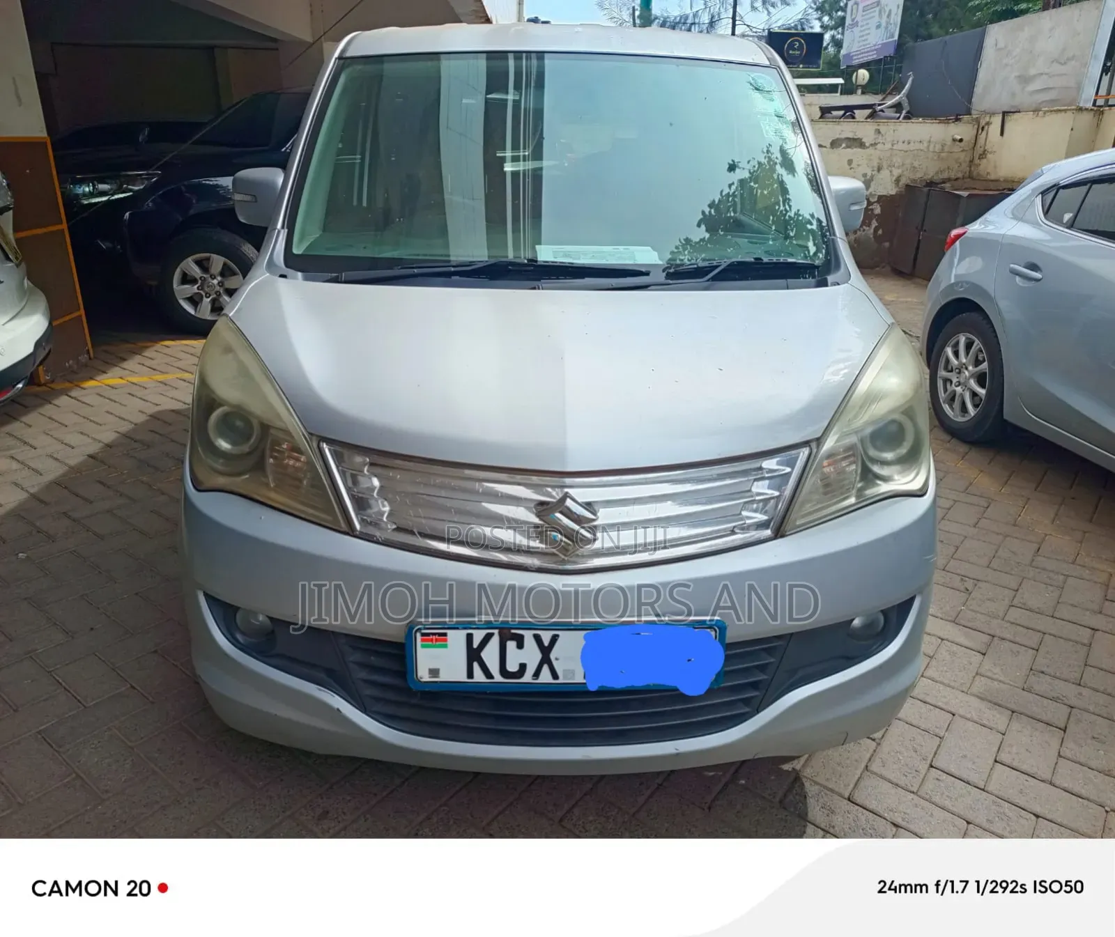 Suzuki Solio 2012 Silver
