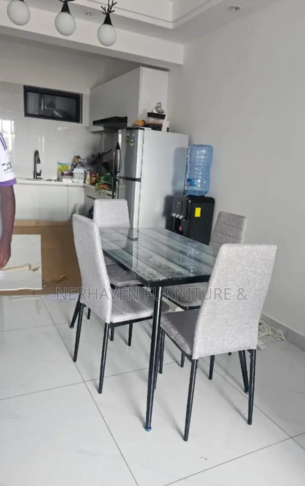 4 Seater Dining Set – Stylish Comfortable Dining