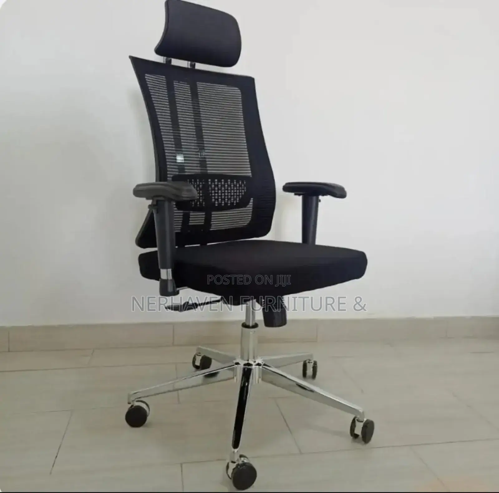 Ergonomic Office Chair – Comfort for Long Working Hours