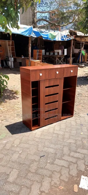 Modern Wooden Chest of Drawers – Stylish Spacious Storage