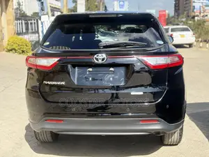 Toyota Harrier 2.0 2019 Black