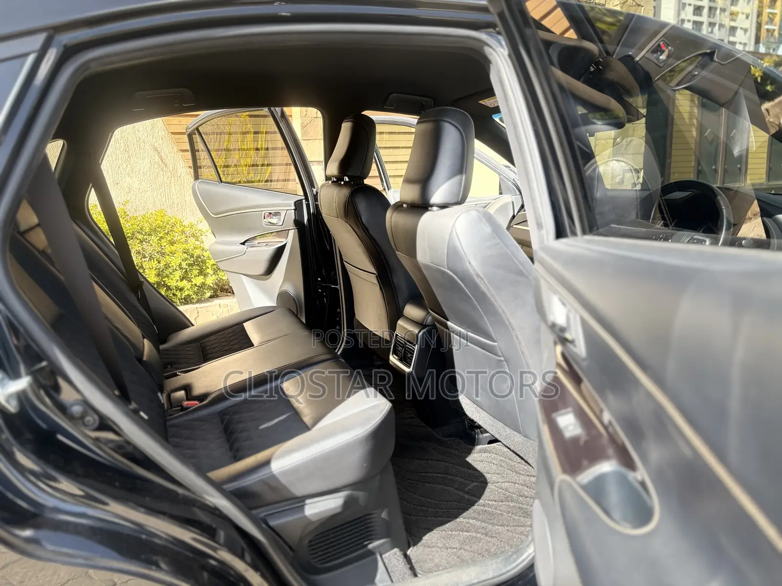 Toyota Harrier 2.0 2019 Black