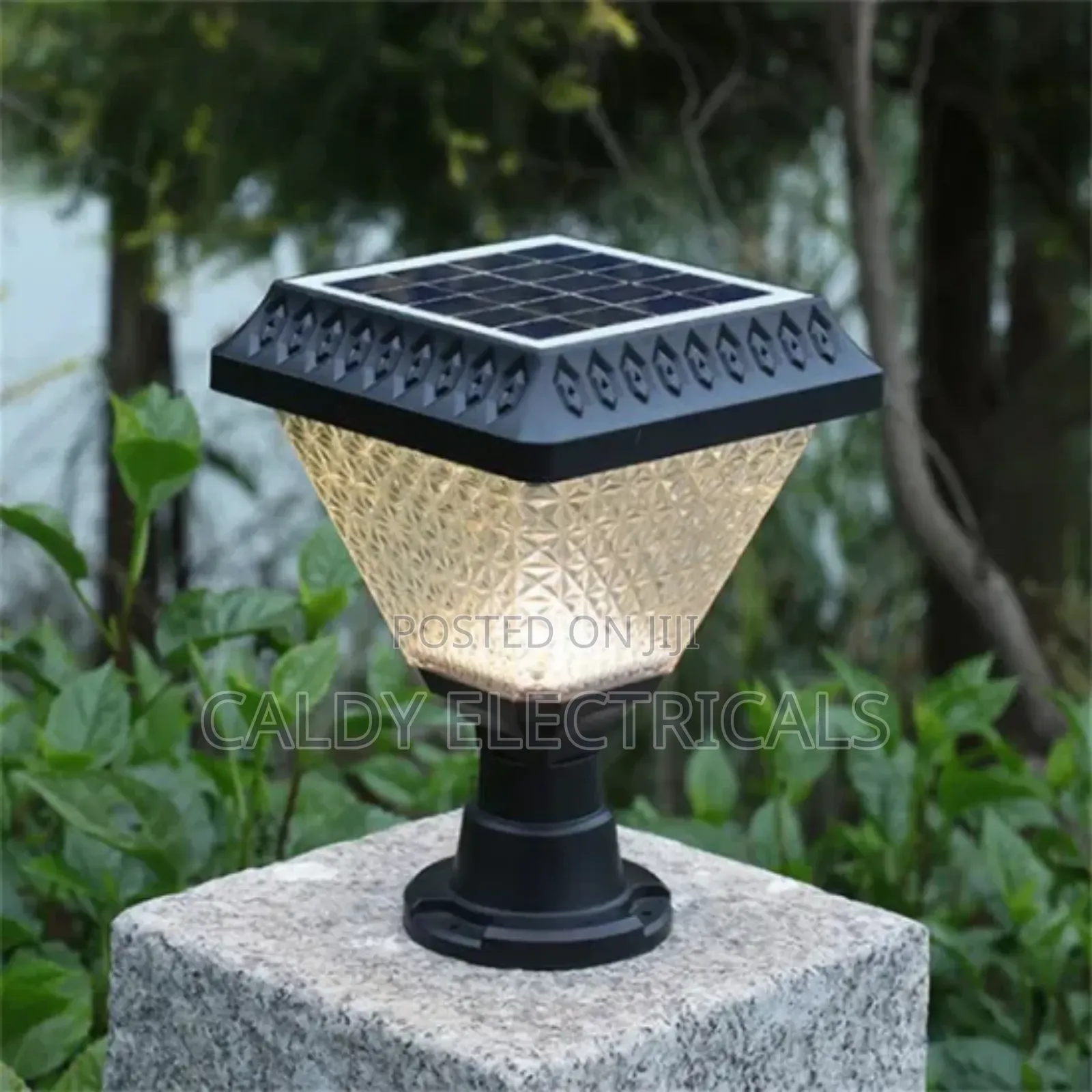 Generic Solar-powered Gate Or Pillar Lamp Light