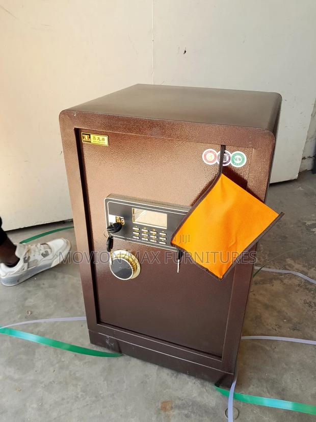 Lockable Safebox