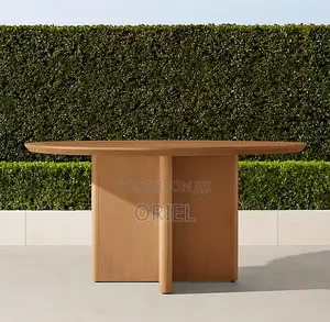 Modern Meeting Table : 4-Seater Round Conference Table