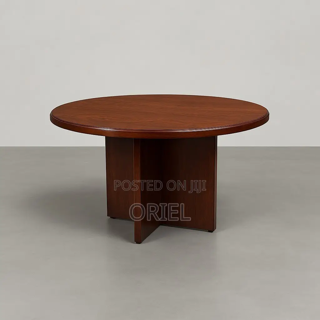 Modern Meeting Table : 4-Seater Round Conference Table