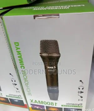 BNK 1800 Max Dynamic Wired Microphone.