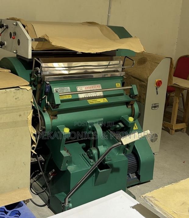 Manual Hand Crack Die Cutting Machine - main view