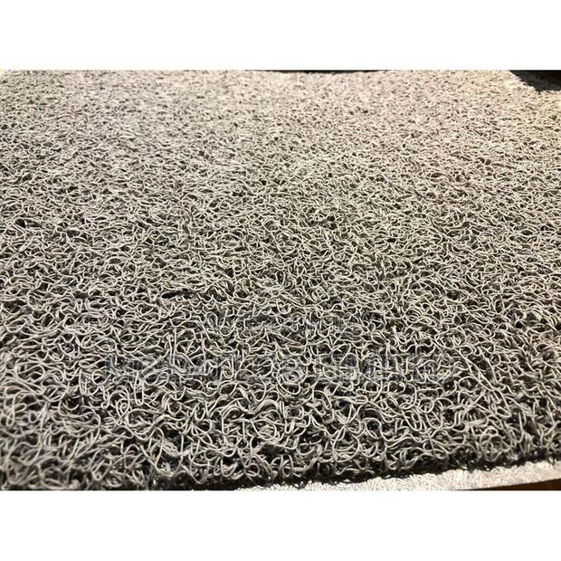 Spaghetti Mat – Perfect for Entrances Doorways