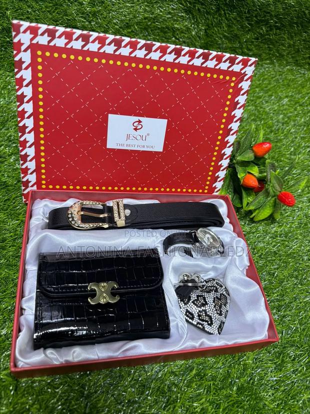 Fancy Valentine Ladies Gift Set - thumbnail 3