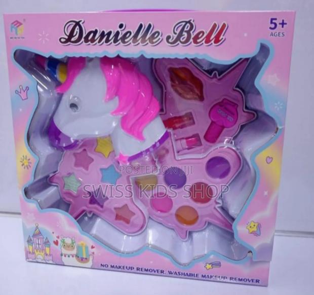 Makeup Set / Make Up Kit for Kids / Children's Beauty Set - main view