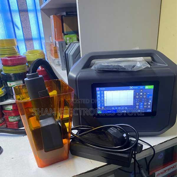 Handheld Laser Marking Machine 100mm Lithium Battery Linux System 30w - main view